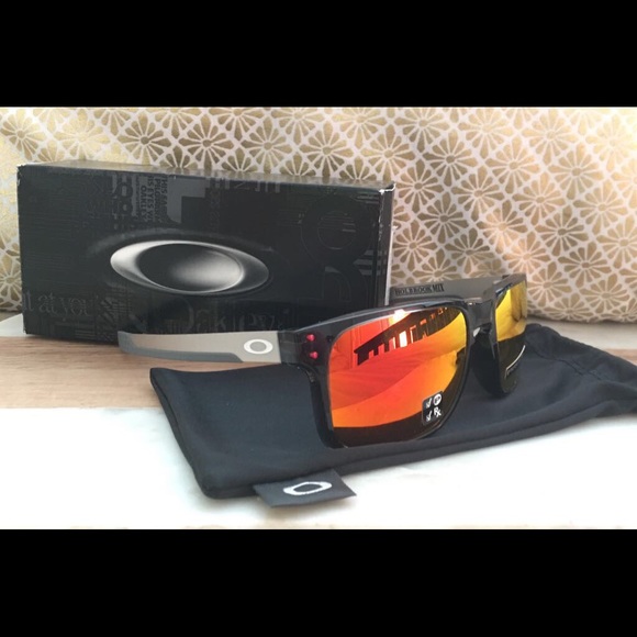 Oakley Holbrook Mix Prizm Polarized - Picture 2 of 5
